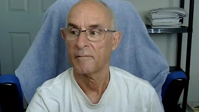 Snapshot of funone1999 chatting on October 23, 6:50 pm funone1999 online show from October 23, 6:50 pm