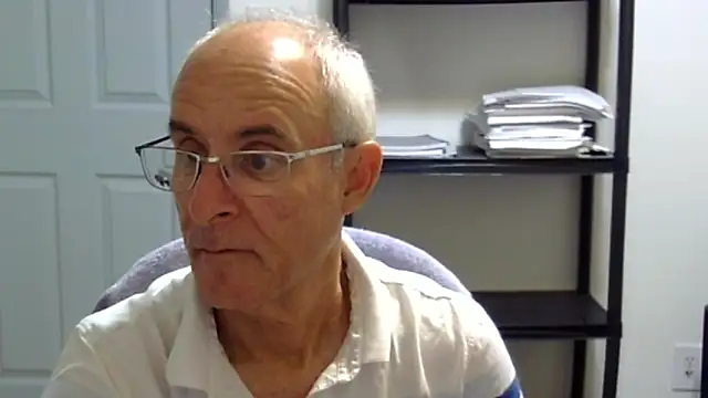 Snapshot of funone1999 chatting on November 16, 4:29 am funone1999 online show from November 16, 4:29 am