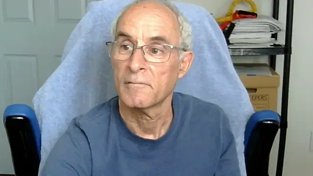 Snapshot of funone1999 chatting on February 19, 9:22 pm funone1999 online show from February 19, 9:22 pm