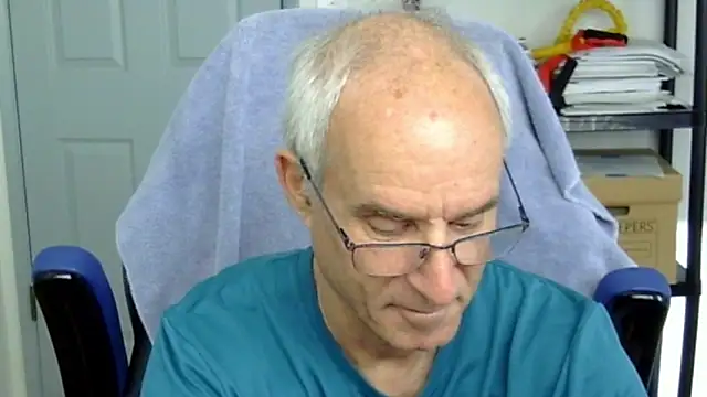 Snapshot of funone1999 chatting on February 21, 4:30 pm funone1999 online show from February 21, 4:30 pm