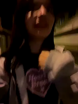 Snapshot of TheLevel69s chatting on September 19, 4:14 am TheLevel69s online show from September 19, 4:14 am