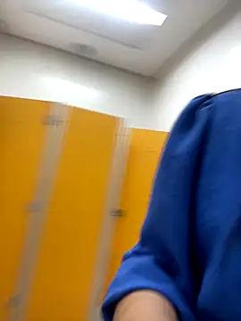 lucioliveira online show from October 6, 4:10 am