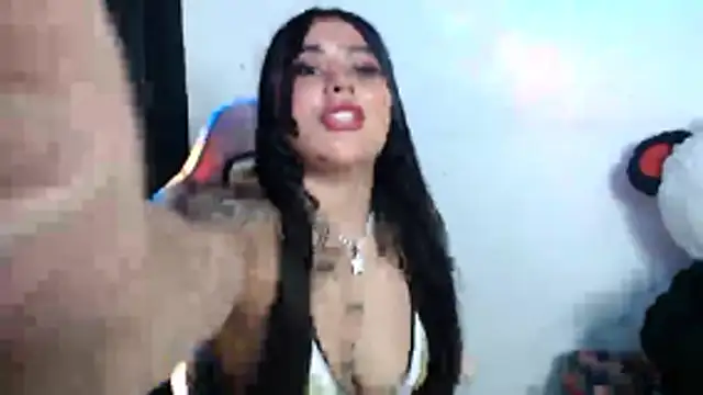 Snapshot of sophiadaza666 chatting on May 25, 12:27 am sophiadaza666 online show from May 25, 12:27 am