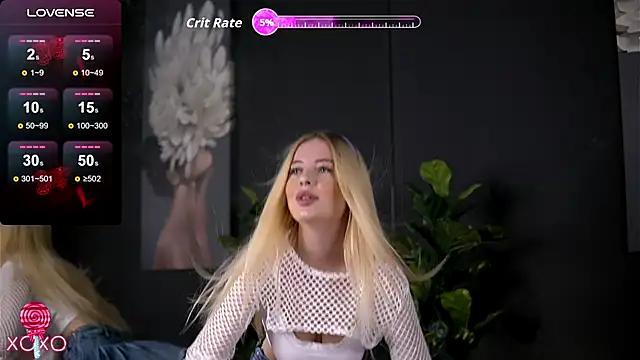 SerenaNoir online show from October 4, 2:09 am