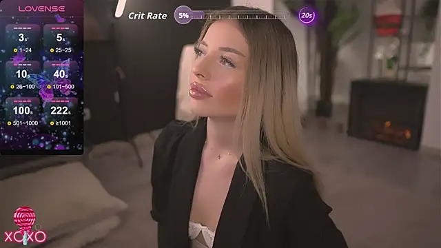 SerenaNoir online show from April 4, 9:01 pm