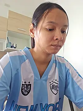 Snapshot of Natural_Asian_Girl chatting on November 1, 3:41 am Natural Asian Girl online show from November 1, 3:41 am