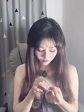 annacc999 online show from September 24, 1:47 pm