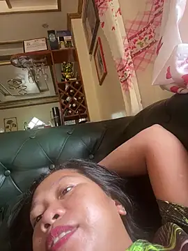 Pilipinalyn23 online show from August 5, 4:48 am