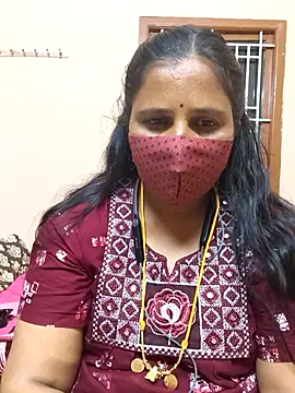 Snapshot of Tamil_Sweety chatting on November 14, 6:28 pm Tamil Sweety online show from November 14, 6:28 pm