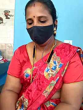 Snapshot of Tamil_Sweety chatting on November 19, 1:49 am Tamil Sweety online show from November 19, 1:49 am