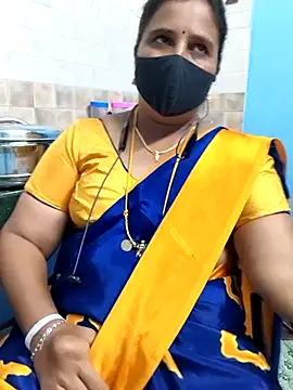 Snapshot of Tamil_Sweety chatting on November 20, 3:56 pm Tamil Sweety online show from November 20, 3:56 pm