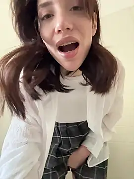 Snapshot of BallerinaCappuccino_ chatting on February 15, 7:51 am BallerinaCappuccino online show from February 15, 7:51 am