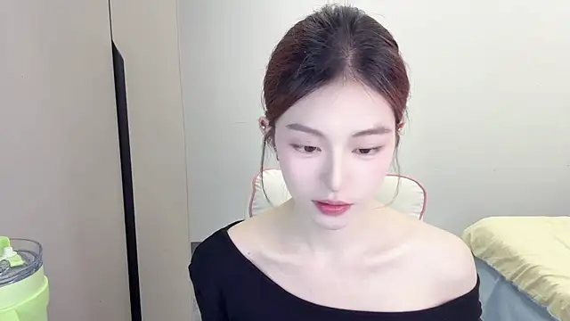 Snapshot of Cookie-oo chatting on September 20, 11:22 am Cookie-oo online show from September 20, 11:22 am