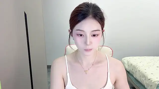 Snapshot of Cookie-oo chatting on October 1, 12:55 pm Cookie-oo online show from October 1, 12:55 pm