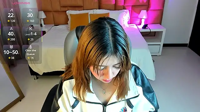 Catti Brie online show from October 6, 12:13 pm