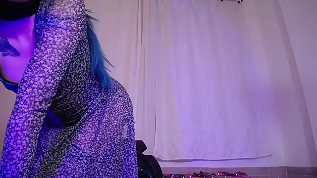 dark  nymph online show from January 14, 11:09 pm