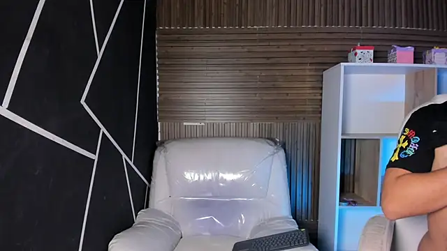Snapshot of Axel_grey_ chatting on September 22, 12:51 pm Axel grey online show from September 22, 12:51 pm