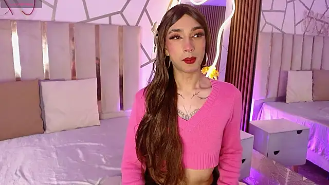 CYRUS TAY online show from February 18, 12:45 pm