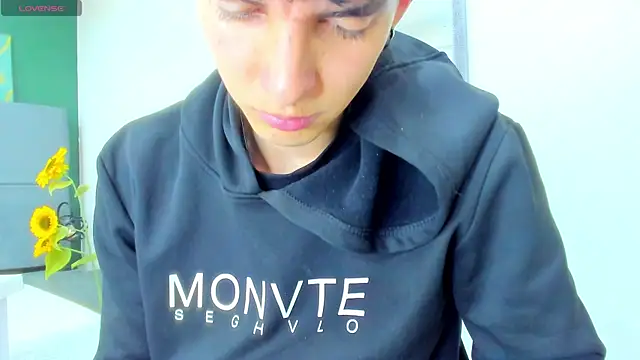 Jheampiiero online show from April 20, 9:05 pm