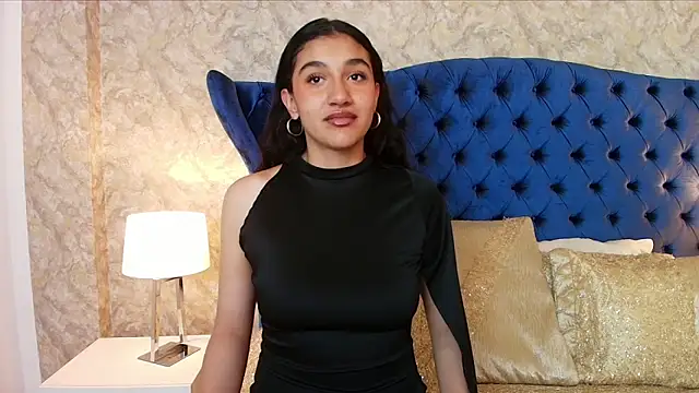 ValentiinaCruz online show from December 19, 10:17 pm