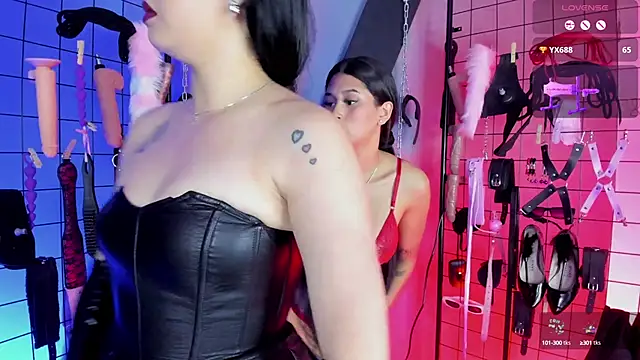 VictoryaLiah BDSM online show from September 10, 11:54 am