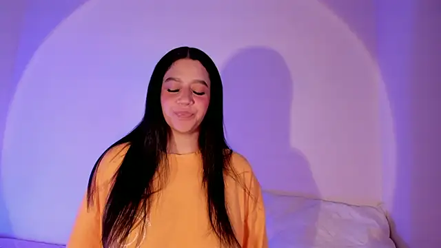 Megan Luxe online show from June 2, 6:26 am