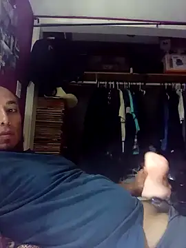 Snapshot of Mac15151 chatting on July 4, 4:57 pm Mac15151 online show from July 4, 4:57 pm