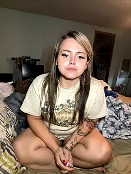 Snapshot of JuicyExxxperience chatting on September 28, 12:32 pm JuicyExxxperience online show from September 28, 12:32 pm