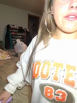 Snapshot of JuicyExxxperience chatting on September 30, 12:54 pm JuicyExxxperience online show from September 30, 12:54 pm