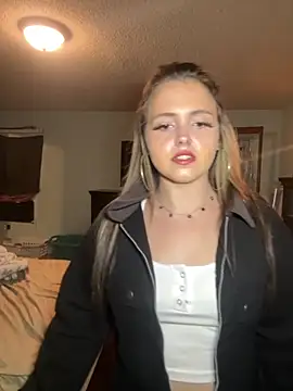 Snapshot of JuicyExxxperience chatting on October 23, 10:03 am JuicyExxxperience online show from October 23, 10:03 am