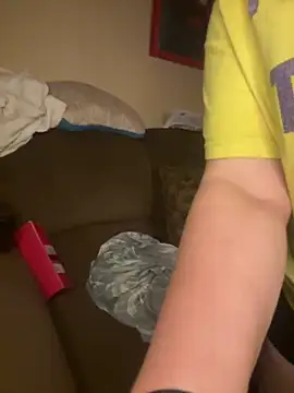 JuicyExxxperience online show from March 27, 10:37 am