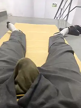 hotboy43339 online show from November 6, 5:14 pm