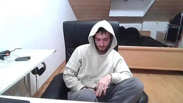 Snapshot of Bez3ybik chatting on November 7, 10:32 pm Bez3ybik online show from November 7, 10:32 pm