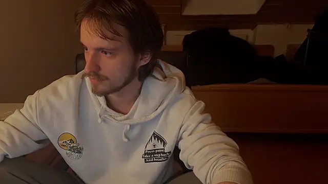 Snapshot of Bez3ybik chatting on February 13, 5:03 am Bez3ybik online show from February 13, 5:03 am