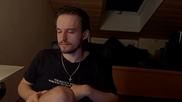 Snapshot of Bez3ybik chatting on March 3, 11:21 pm Bez3ybik online show from March 3, 11:21 pm