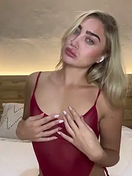 Snapshot of auriangel chatting on September 18, 2:13 am auriangel online show from September 18, 2:13 am