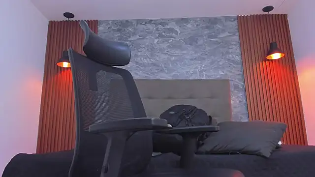 damian bull online show from November 2, 8:11 pm