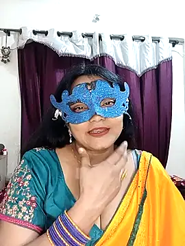 MEERAcle online show from January 31, 7:11 pm