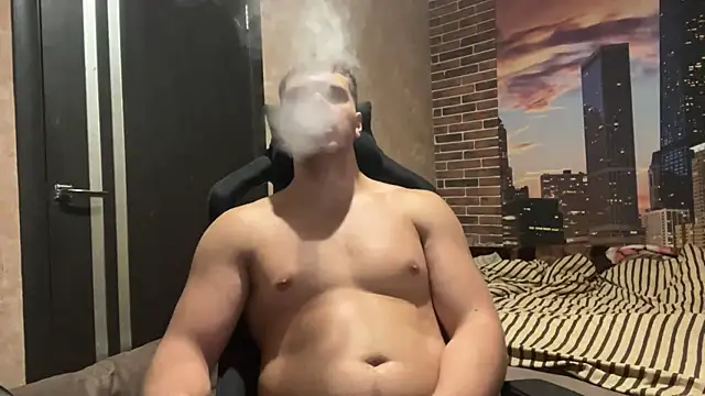 Snapshot of MusclePhantom chatting on September 22, 8:22 pm MusclePhantom online show from September 22, 8:22 pm