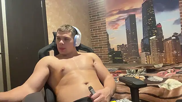 Snapshot of MusclePhantom chatting on October 22, 8:08 pm MusclePhantom online show from October 22, 8:08 pm
