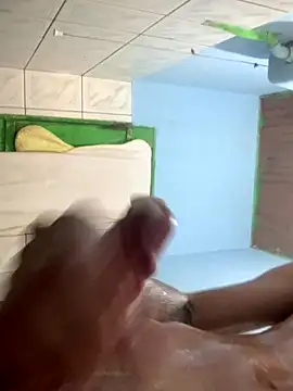 Snapshot of Luan__18 chatting on October 6, 2:58 pm Luan 18 online show from October 6, 2:58 pm