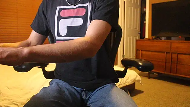 jjjjjfive online show from June 6, 3:55 am