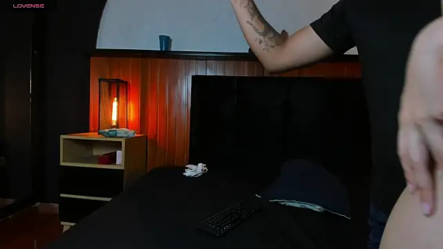 CuteButHarder online show from April 17, 4:48 am