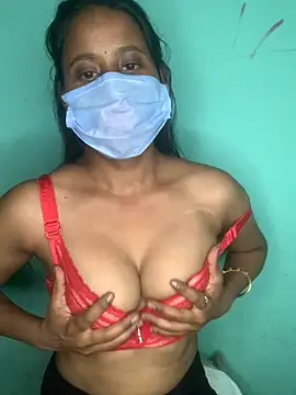 Snapshot of Priya_baby0 chatting on September 10, 6:19 pm Priya baby0 online show from September 10, 6:19 pm