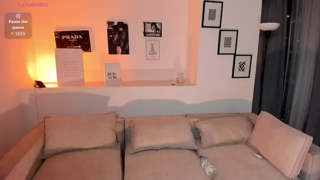 Snapshot of Laureen_se chatting on October 8, 3:48 am Laureen se online show from October 8, 3:48 am