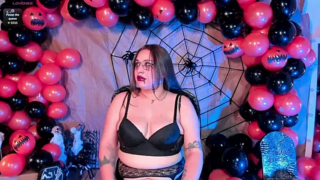 Snapshot of Laureen_se chatting on October 22, 2:23 am Laureen se online show from October 22, 2:23 am