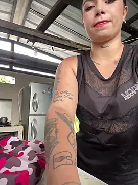 Snapshot of Lali_HOtt chatting on April 23, 1:57 pm Lali HOtt online show from April 23, 1:57 pm