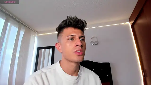 kevin ahss online show from October 10, 9:47 pm