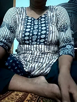 Snapshot of Rina-2 chatting on October 8, 1:09 pm Rina-2 online show from October 8, 1:09 pm