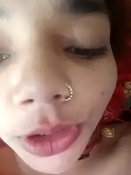 Snapshot of Hitsda chatting on October 13, 12:21 am Hitsda online show from October 13, 12:21 am